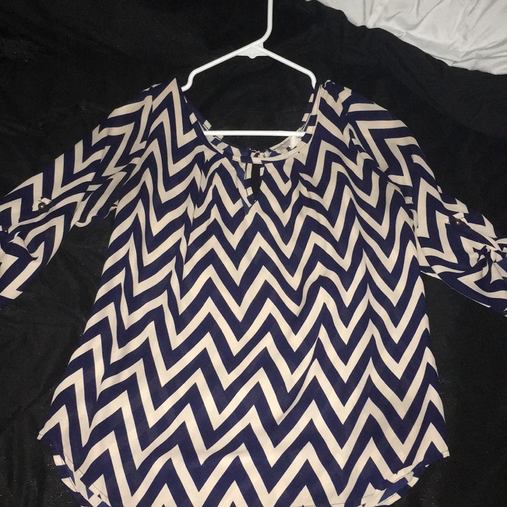 Cute mid sleeve blouse